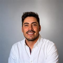 Adrián Pinto — creador de Código Norma